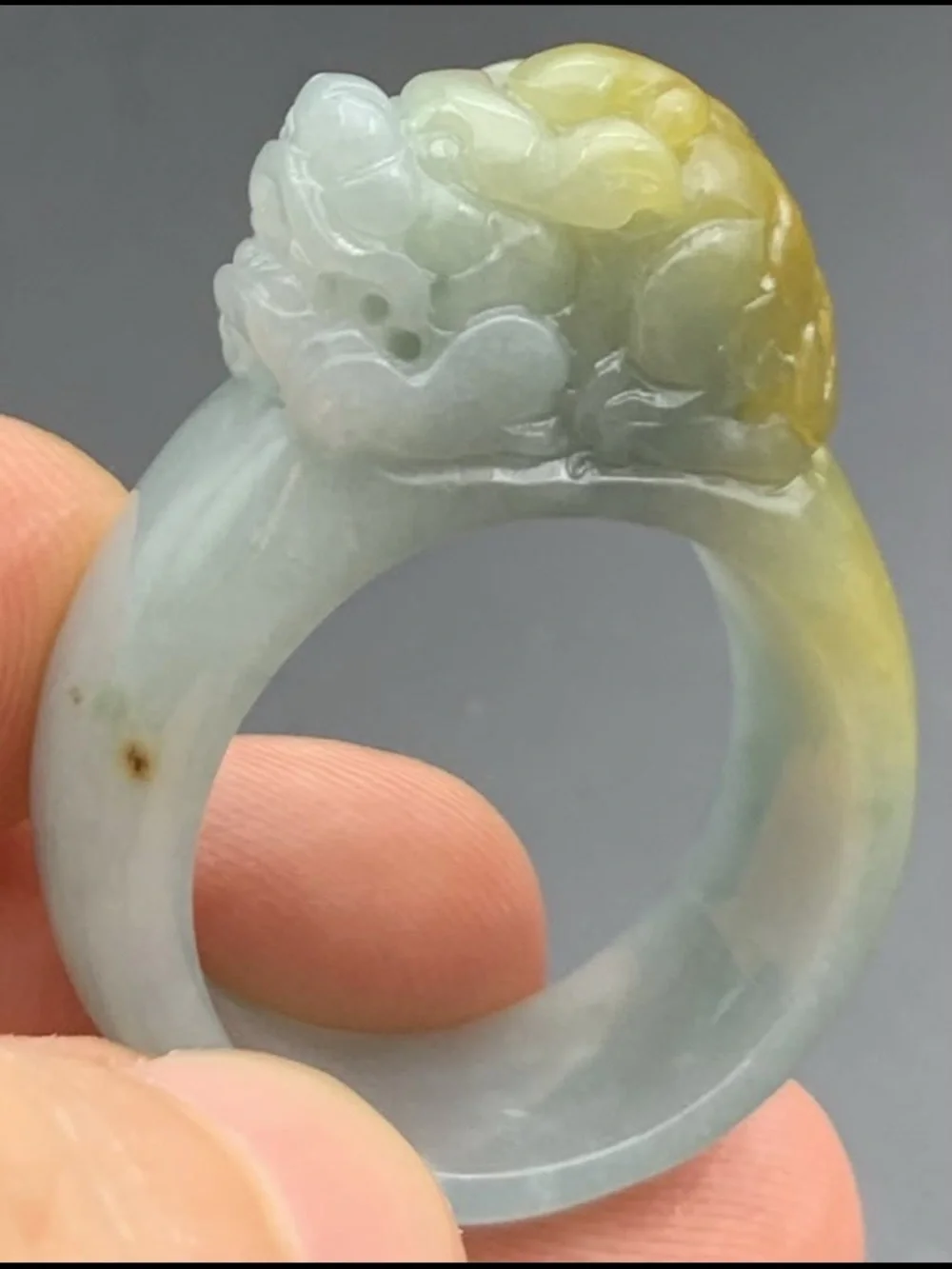 Yellow green jadeite jade jewelry certificate pi xiu dragon ring size10